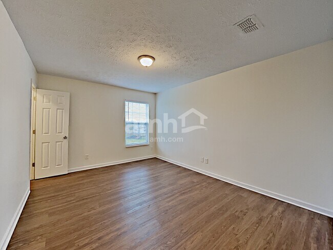 Photo - 615 Blossom Hill Dr