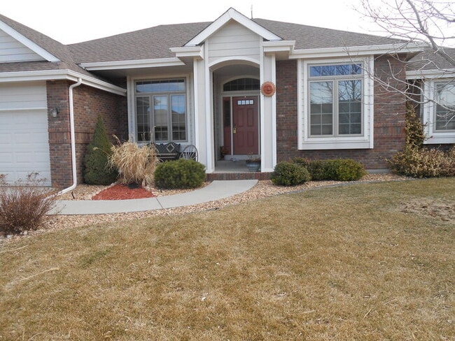 Building Photo - Gorgeous Single Family House near Mehaffey Park in Loveland