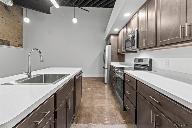 Photo - 1786 Main Rd