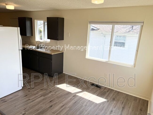 Photo - 5631 16th Ave SW