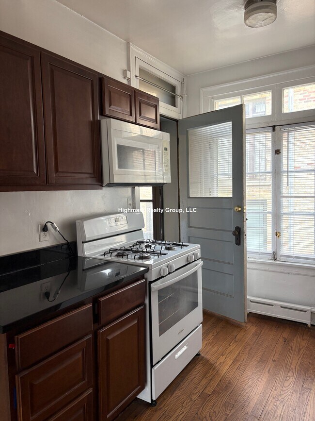 Photo - 909 Elmwood Ave Unit 3NK