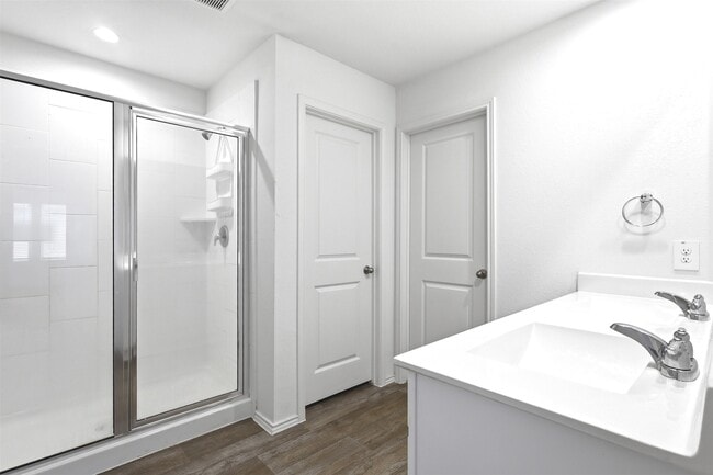 Photo - 4214 Berwick Park Ln
