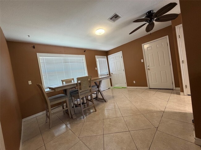 Photo - 2421 Pine St