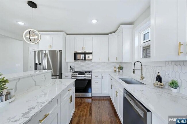 Photo - 46 Eppirt St