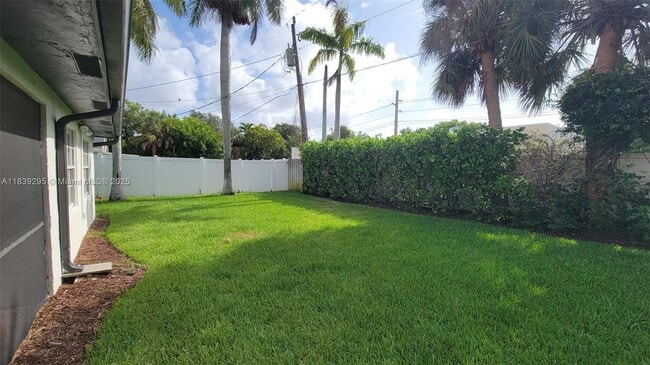 Photo - 116 NW 3rd Ct