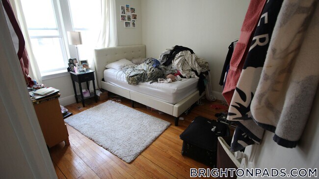 119 Sutherland Rd Unit J