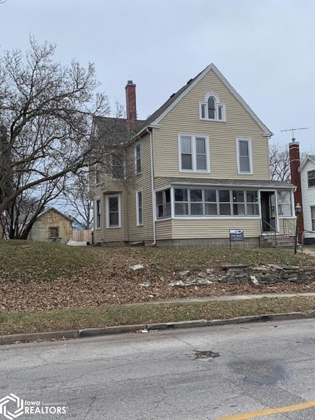 Photo - 807 S 9th St House