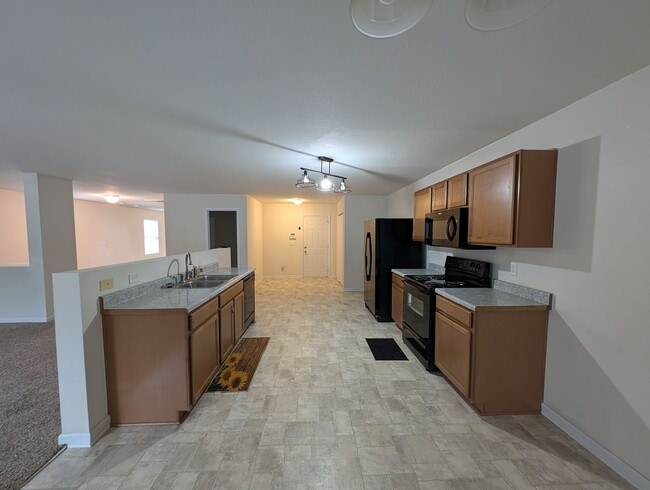 Photo - 204 Valleyside Dr NE