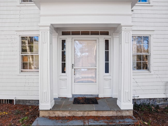 Photo - 575 Black Rock Tpke