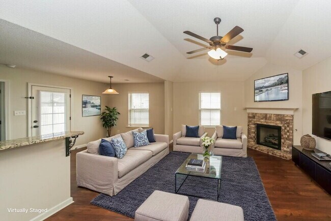 Photo - 1089 Carib Loop W