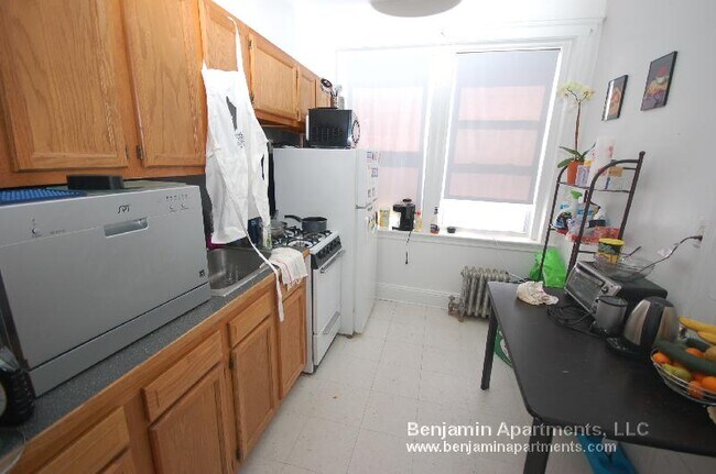 Photo - 1682 Commonwealth Ave Unidad 32 Rental