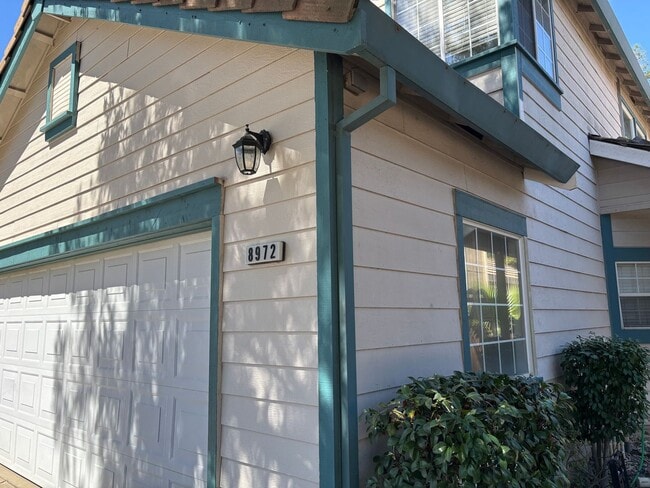 Building Photo - Comfortable Two Story Home