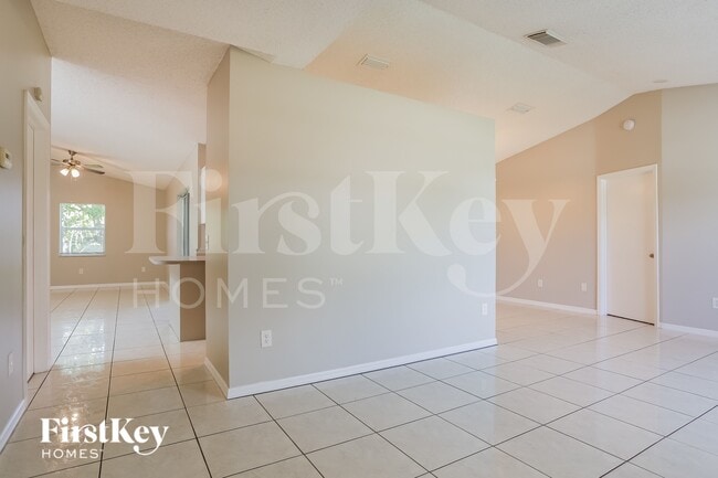 Photo - 2514 SW Monterrey Ln