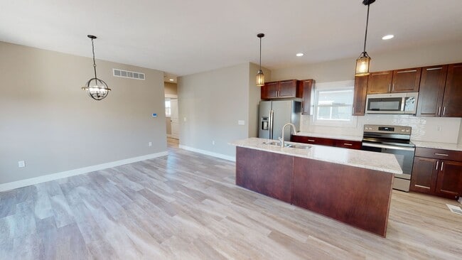 Photo - 1003 E Maple Ave