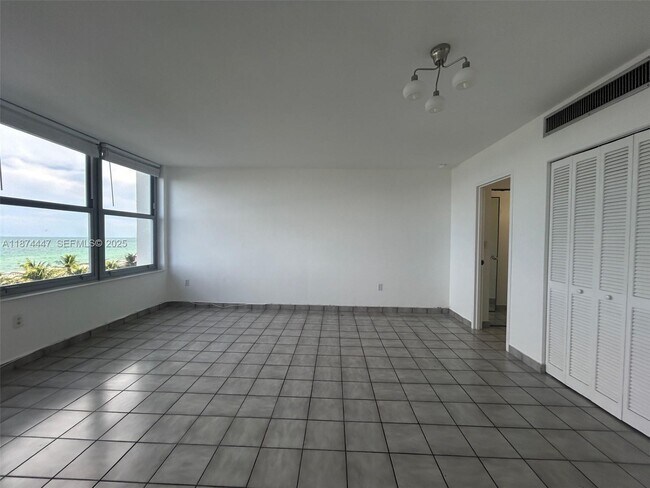 Photo - 2899 Collins Ave Unit 731