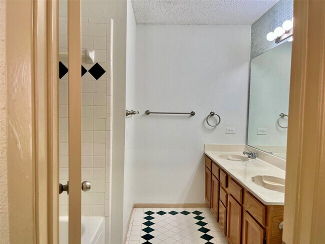Photo - 2808 Grants Lake Blvd Unit 506