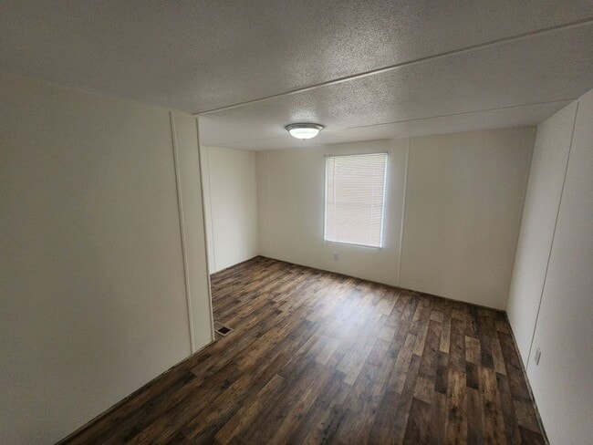 Photo - 3 bedroom mobile home in Sussex