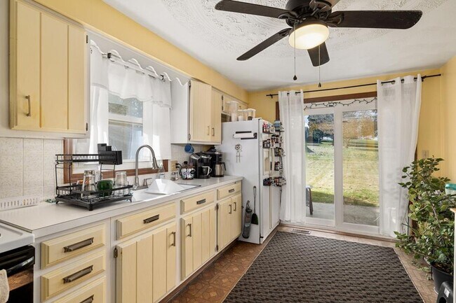 Photo - 1341 N Stewart Rd Unit 1341 Stewart