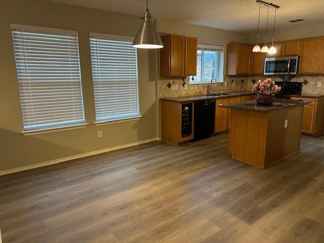 Photo - 2424 Rolling Ridge Dr