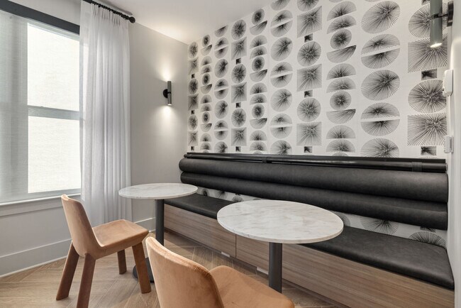 Alexander Crossing apartments — community photo