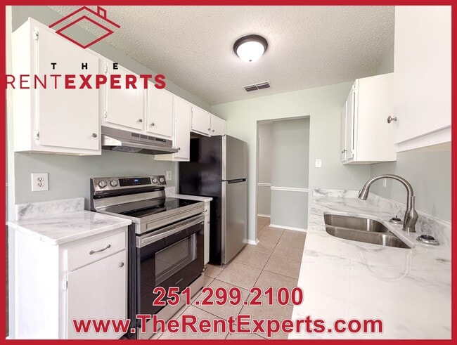 Photo - 9760 Royal Woods Dr N