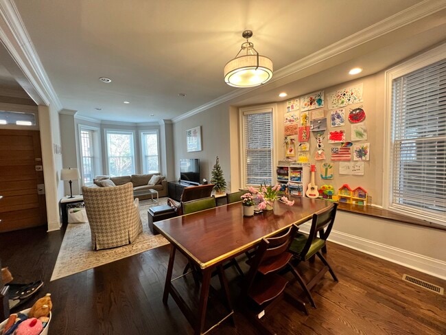 Photo - 3616 N Bosworth Ave Unit 1