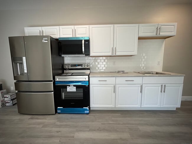 Photo - 775 Main St Unit 3