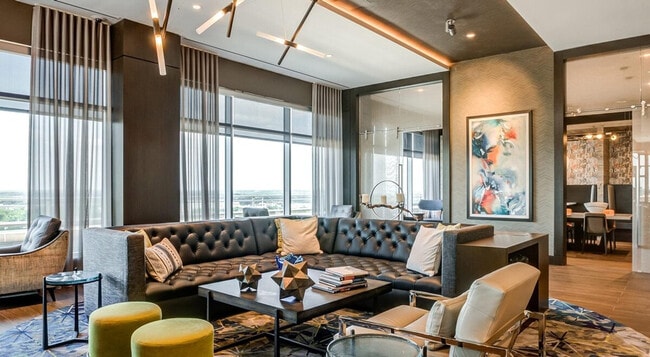 Photo - 8001 Woodmont Ave Unidad ID1271714P