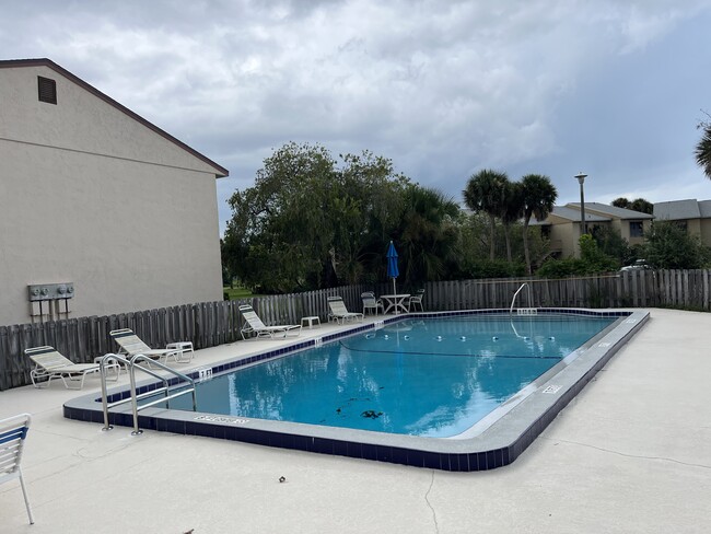 Photo - 2504 Bogey Ln Unit C1