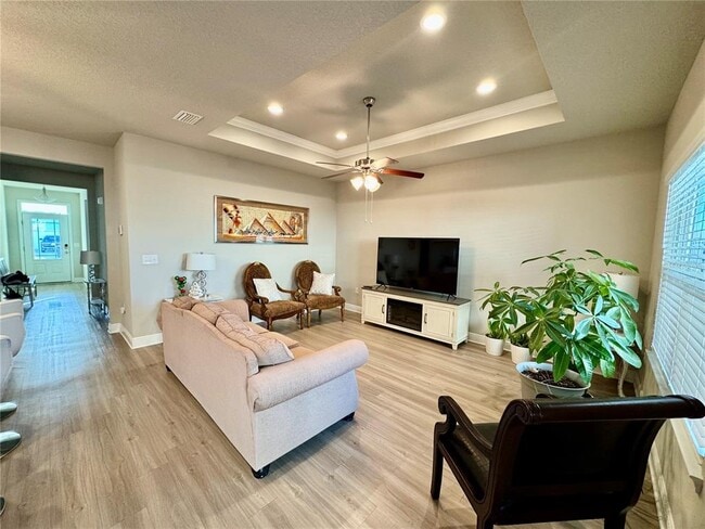 Photo - 223 Moonraker Cir