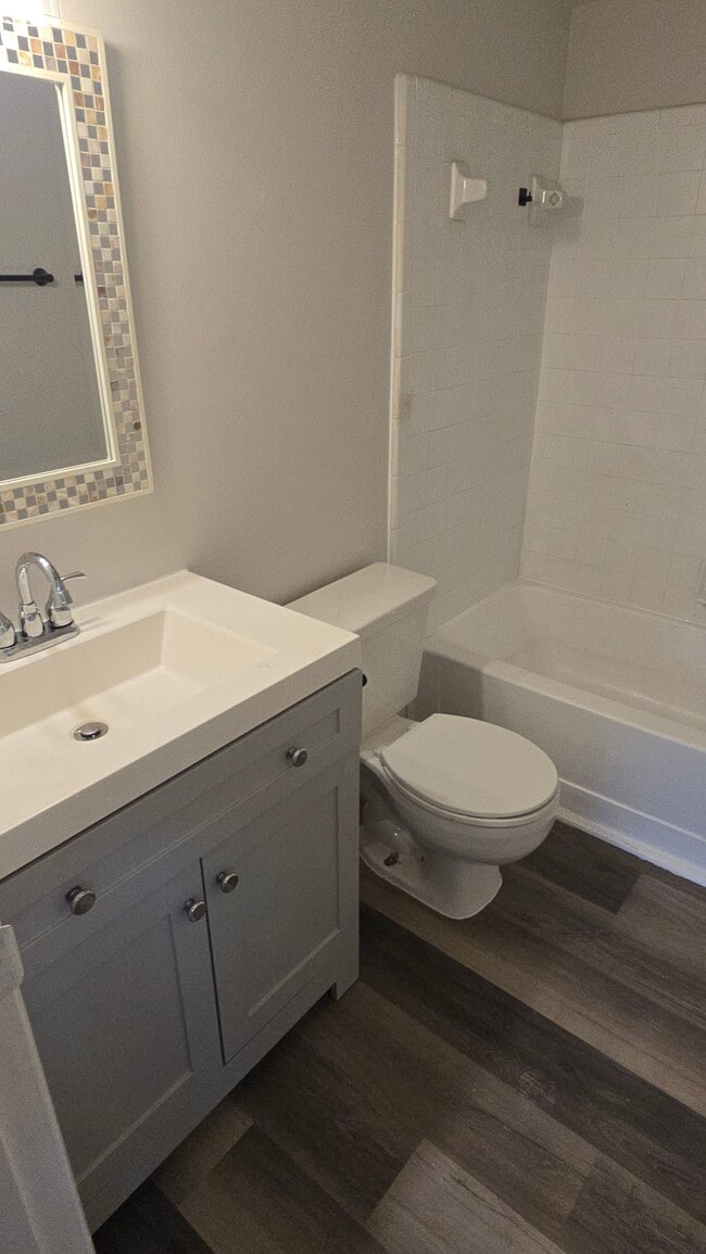 Photo - Elmtree Apartments