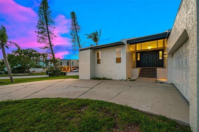Building Photo - 809 59th Ave Rental
