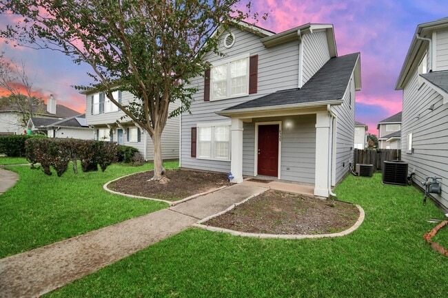 Building Photo - 6329 Settlers Square Ln Rental