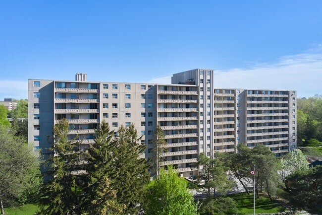 Photo - 115 Cherryhill Blvd