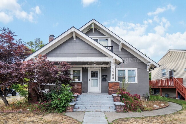 Building Photo - 1128 W Jackson Ave Rental