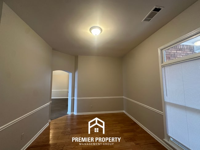 Photo - 8374 Kings Trail Cove