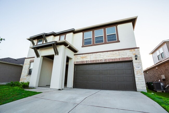 1348 Eagle Ray St