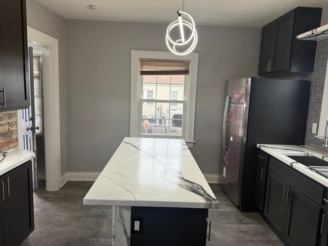 Photo - 952 Bulen Ave