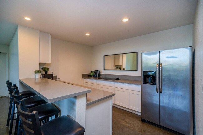 Universe at the Sycamores Apartments