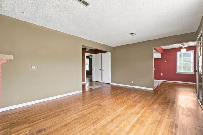 Photo - 1954 E Cherry St Ct