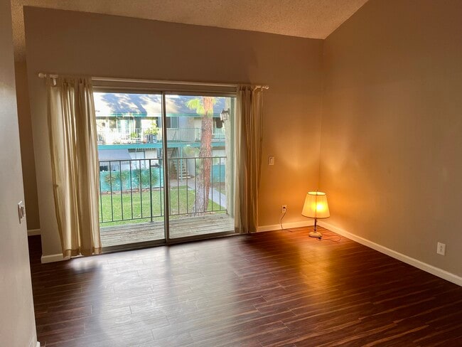 Photo - 1811 E Grand Ave Unit 192