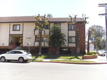 Building Photo - 5206 Norwich Ave Rental