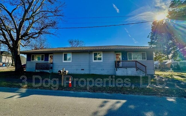 Photo - 524 S Holly St