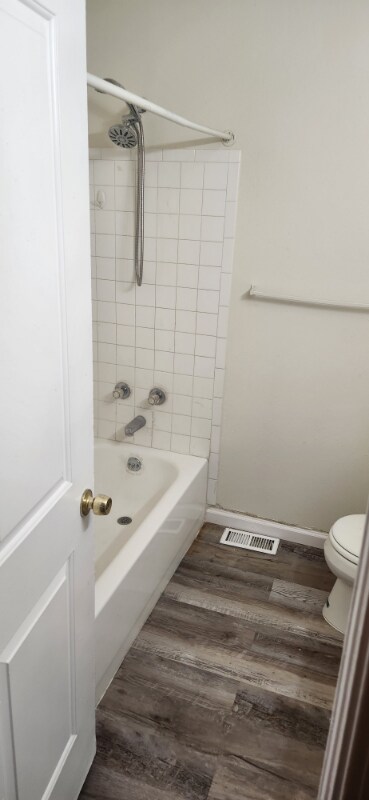 Photo - 1960 Eagle St Unidad 2