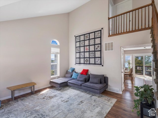 9842 Tiger Eye Dr