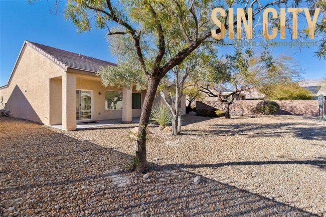 Photo - "Charming 3-Bed Haven with 1,718 Sq. Ft. of Comfort in Sun City Aliante!"