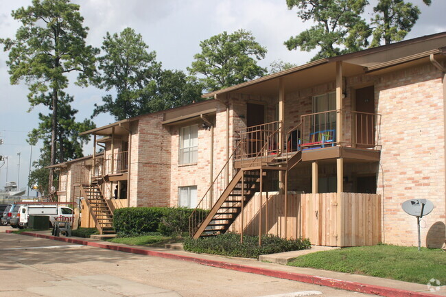 Building Photo - 16303 Lyons School Rd Unit 315 Rental