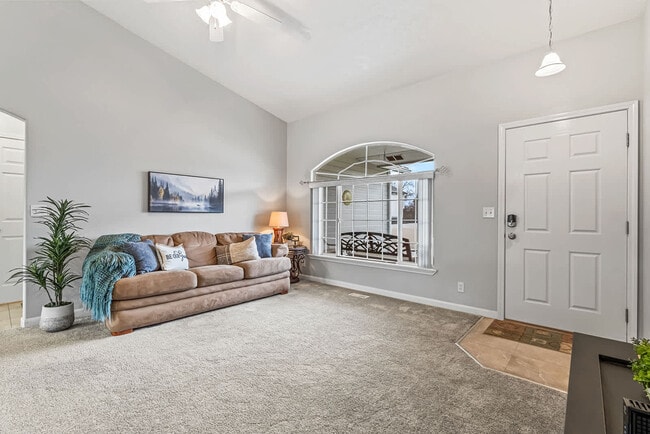 Photo - 727 W Clark Ave Unit ID1470096P