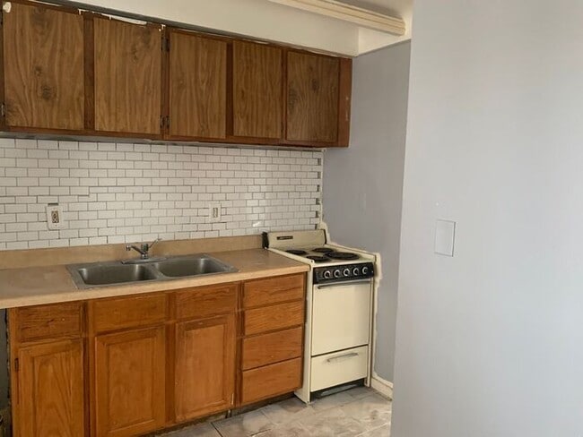 Beautifully updated - Close to Freeways- Section 8 Approved- Security Deposit Waiver Progrm