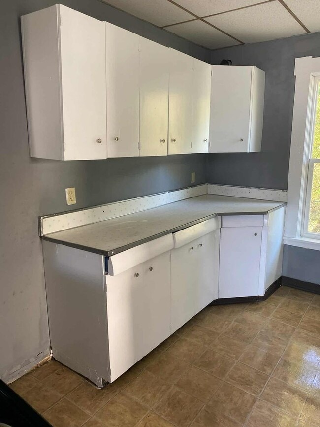 Photo - Rutland Apartments Unit 2